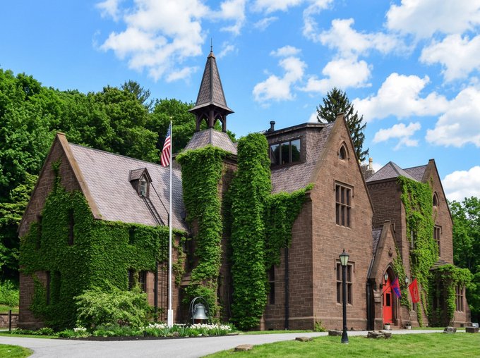 Hoosac School USA